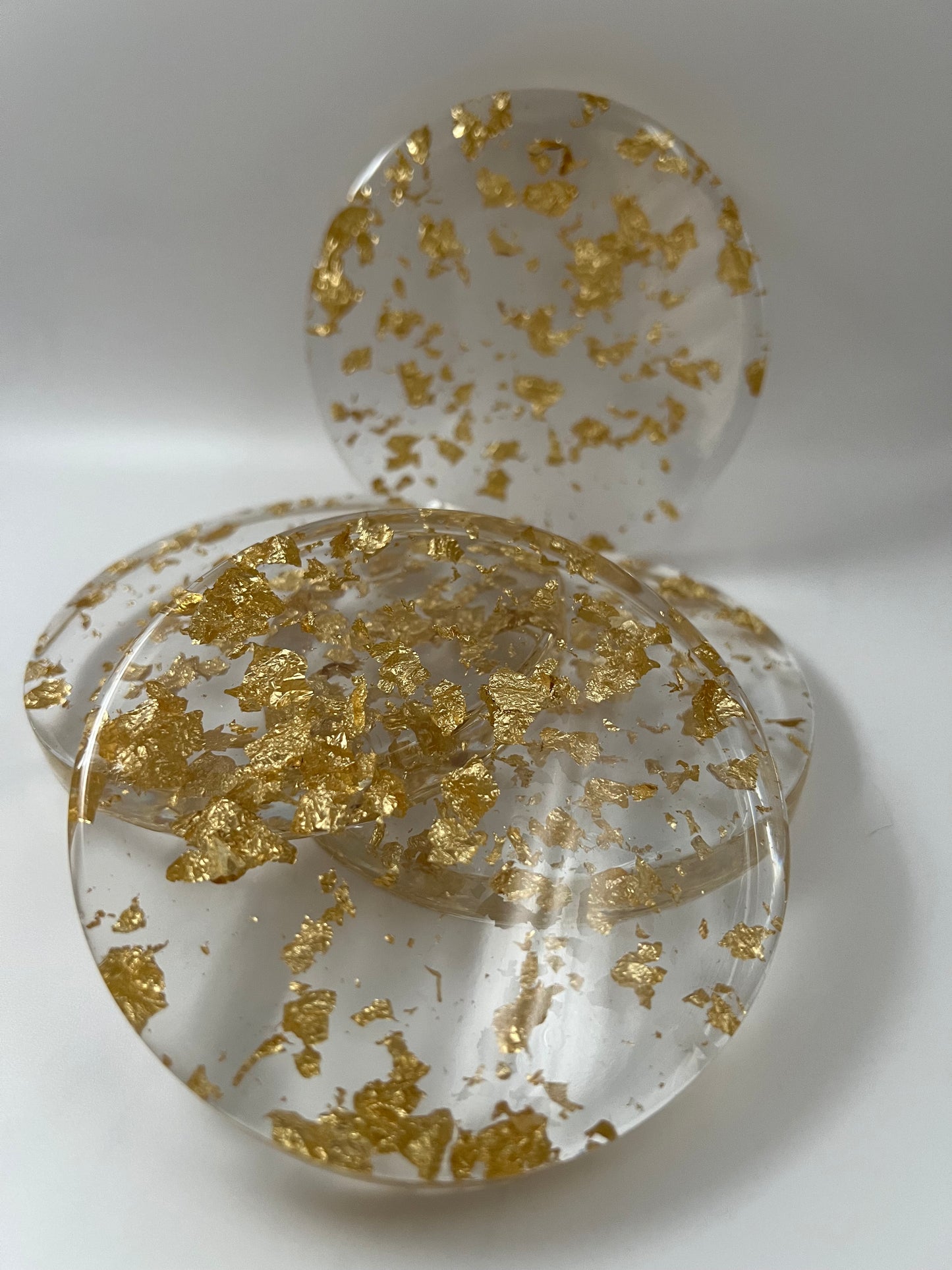 Elegant White and Gold Flakes Coasters - Set of 4